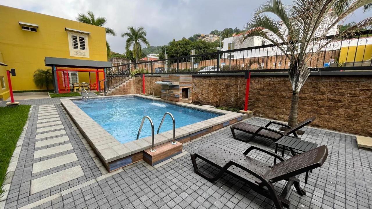 Beverly Hills: Hotel And Business Nuevo Cuscatlan 外观 照片