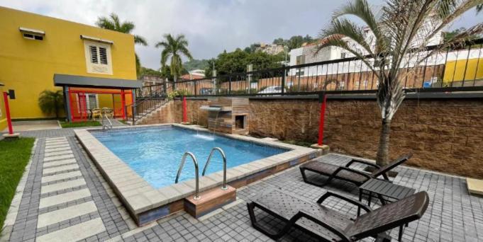 Beverly Hills: Hotel And Business Nuevo Cuscatlan 外观 照片