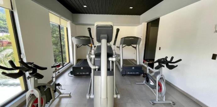 Beverly Hills: Hotel And Business Nuevo Cuscatlan 外观 照片