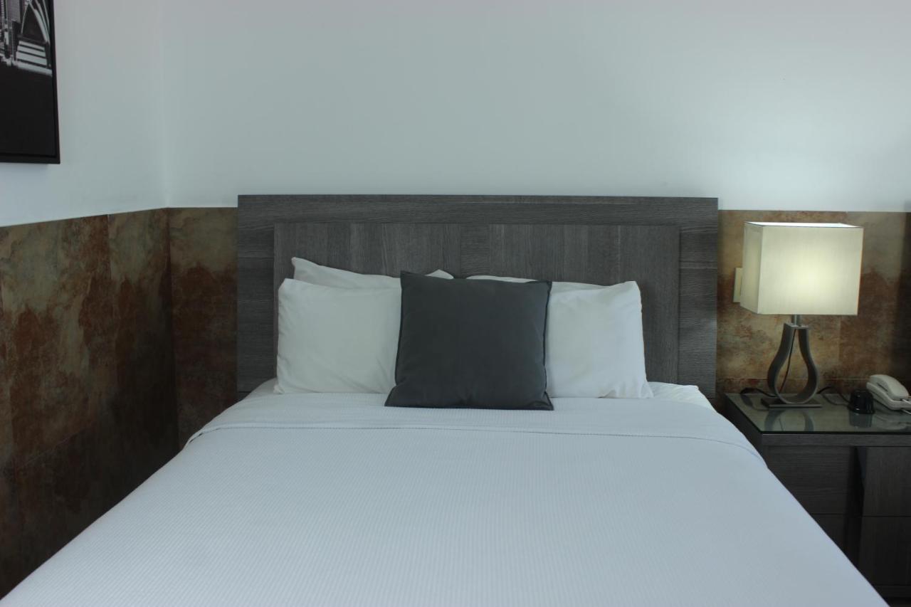 Beverly Hills: Hotel And Business Nuevo Cuscatlan 外观 照片