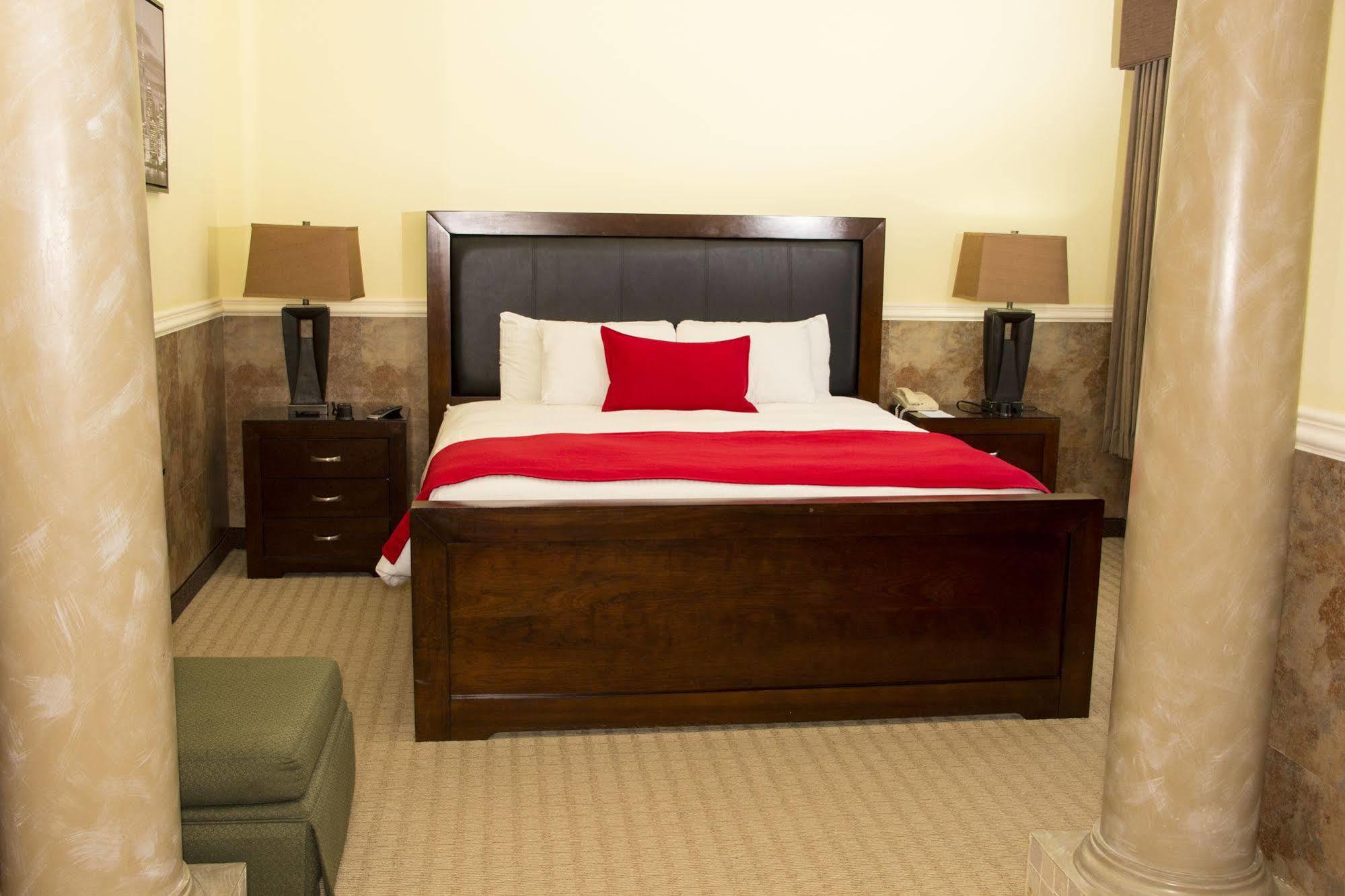 Beverly Hills: Hotel And Business Nuevo Cuscatlan 外观 照片