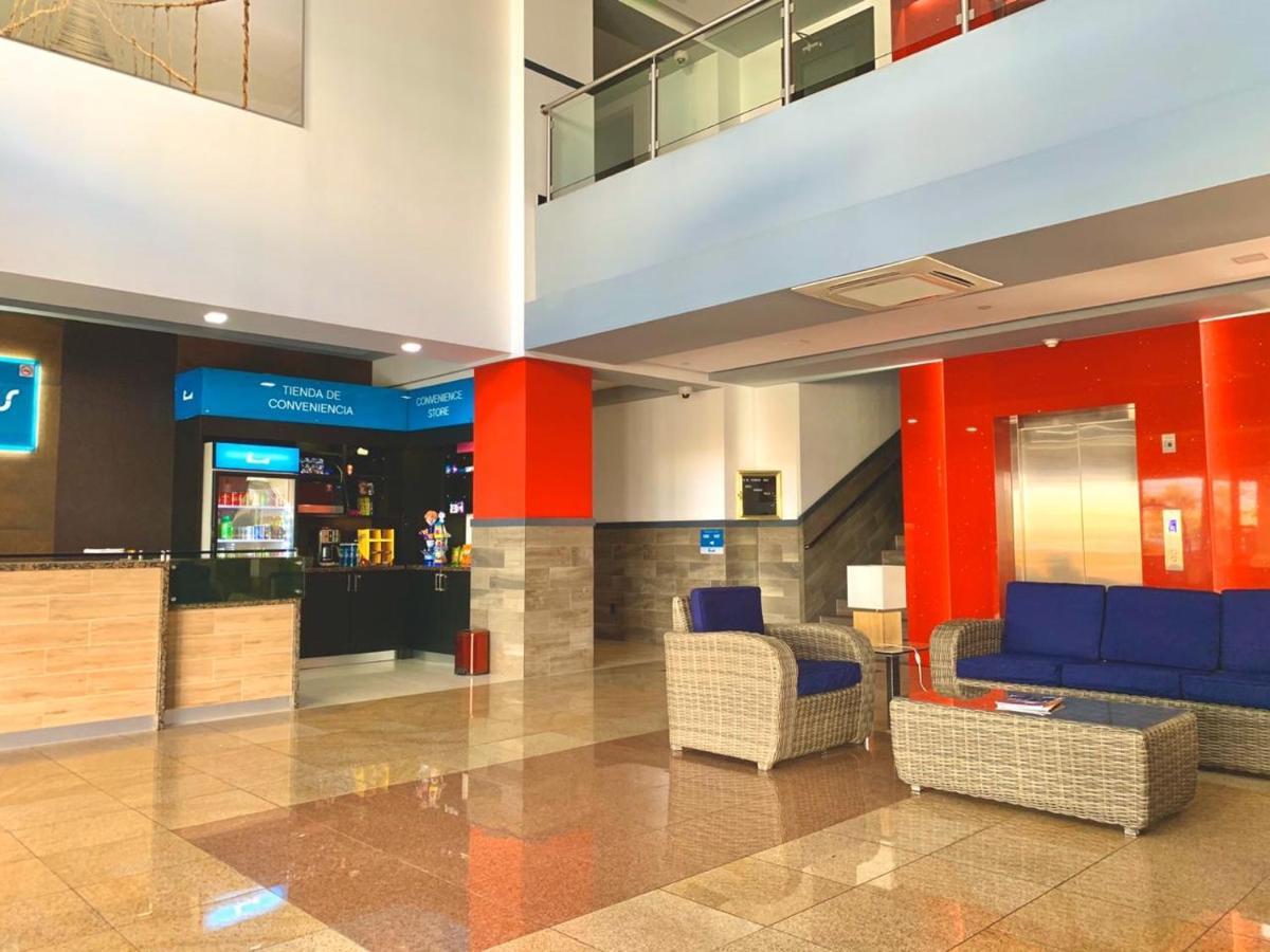 Beverly Hills: Hotel And Business Nuevo Cuscatlan 外观 照片